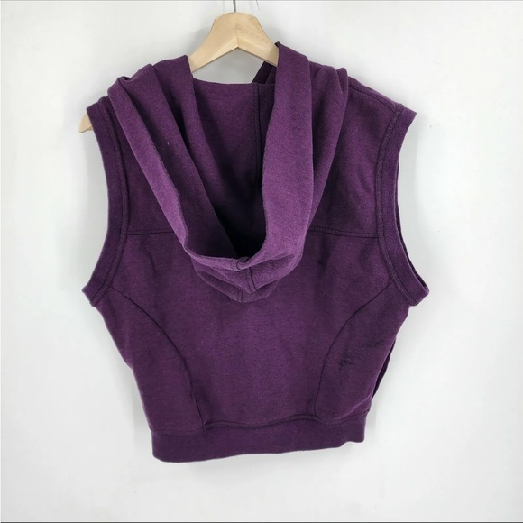 Beautiful Nike tech vest sz small. NWOT - Picture 2 of 7